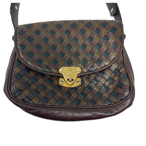 BOTTEGA VENETA Intrecciato Nappa Lock Flap Shoulder Woven Bag in brown green - Picture 5 of 16